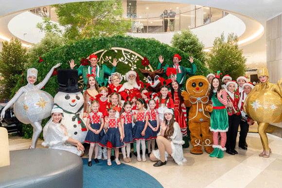 MacquarieCentre_SantasArrivalParade2024_CC-139739-min